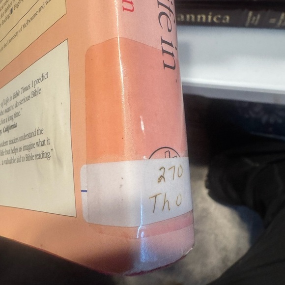 Handbook of Life in Bible times by J. A. Thompson (Library Copy) - Picture 5 of 12